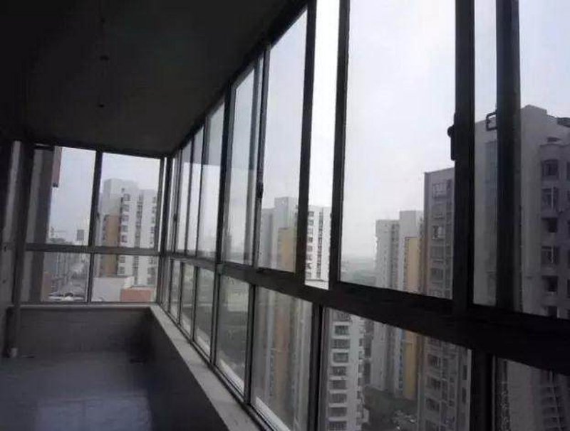 封阳台新风尚：告别传统观念拥抱现代生活